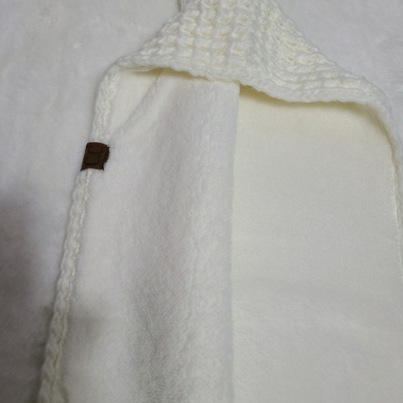 NWT Infinity scarf with fleece insert - Picture 3 of 3